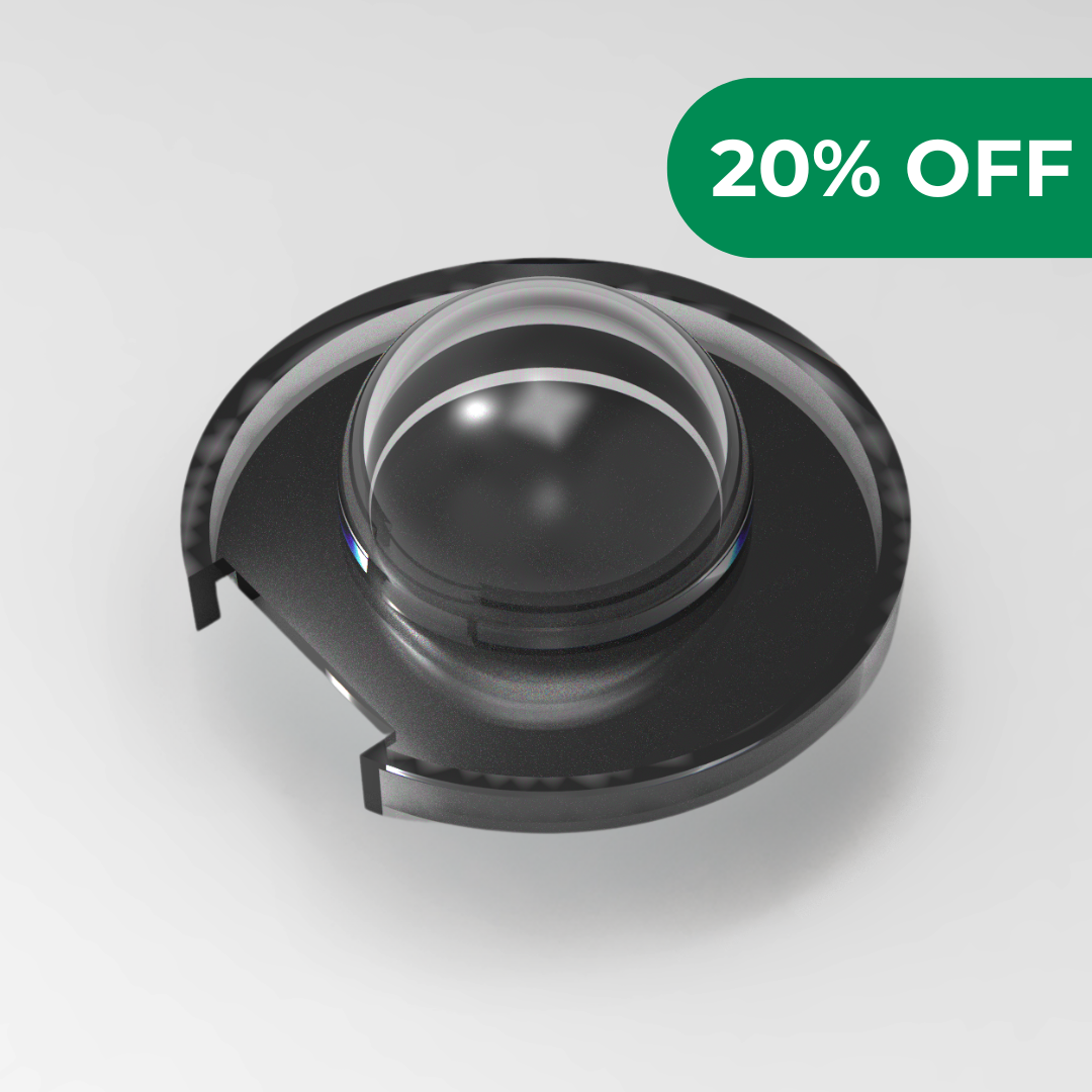 Une seule feuille verte sur fond blanc.