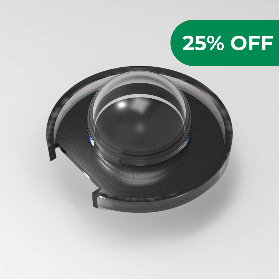 Une seule feuille verte sur fond blanc.